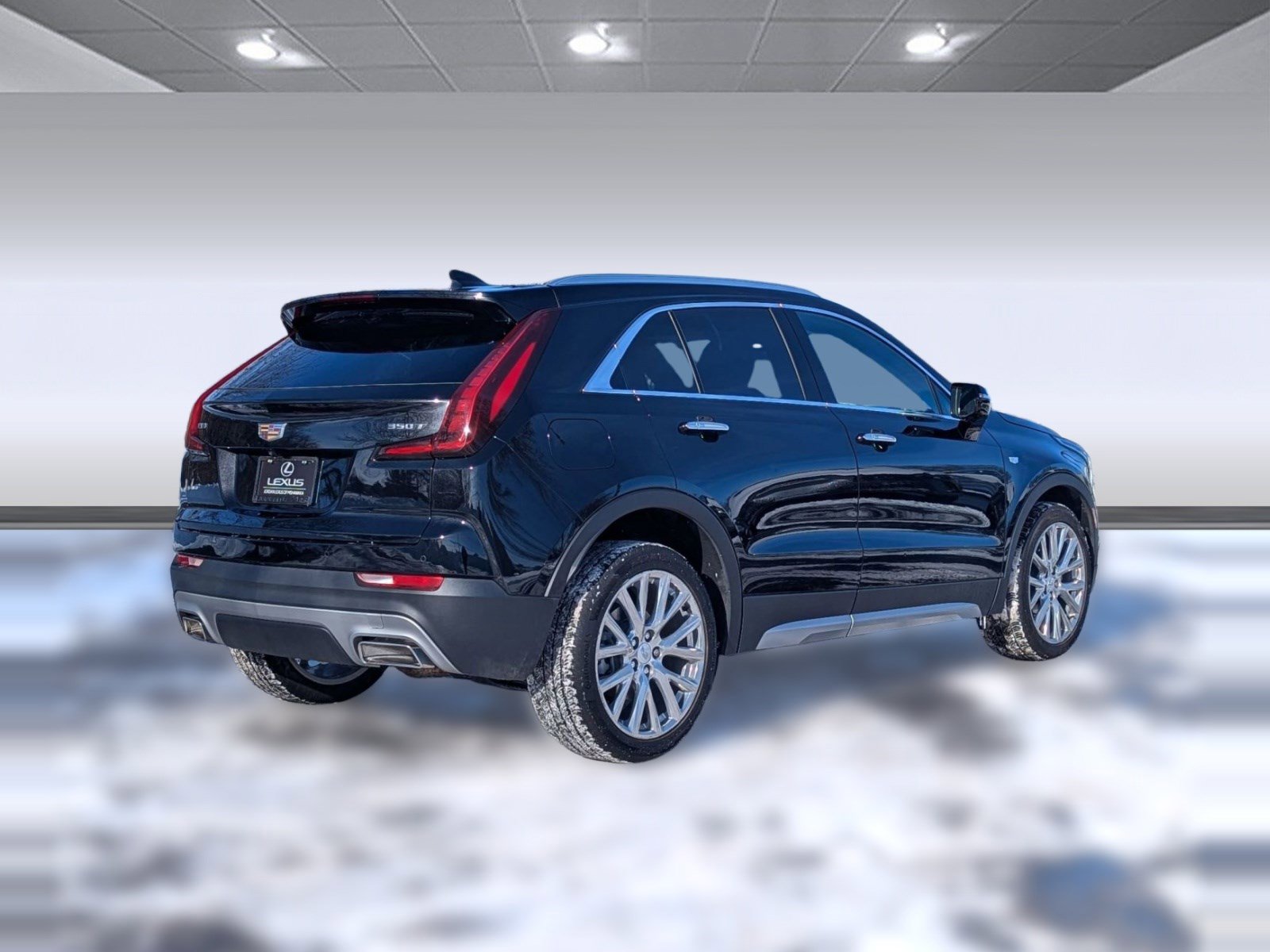 Used 2023 Cadillac XT4 Premium Luxury w/ Driver Assist Package image 9