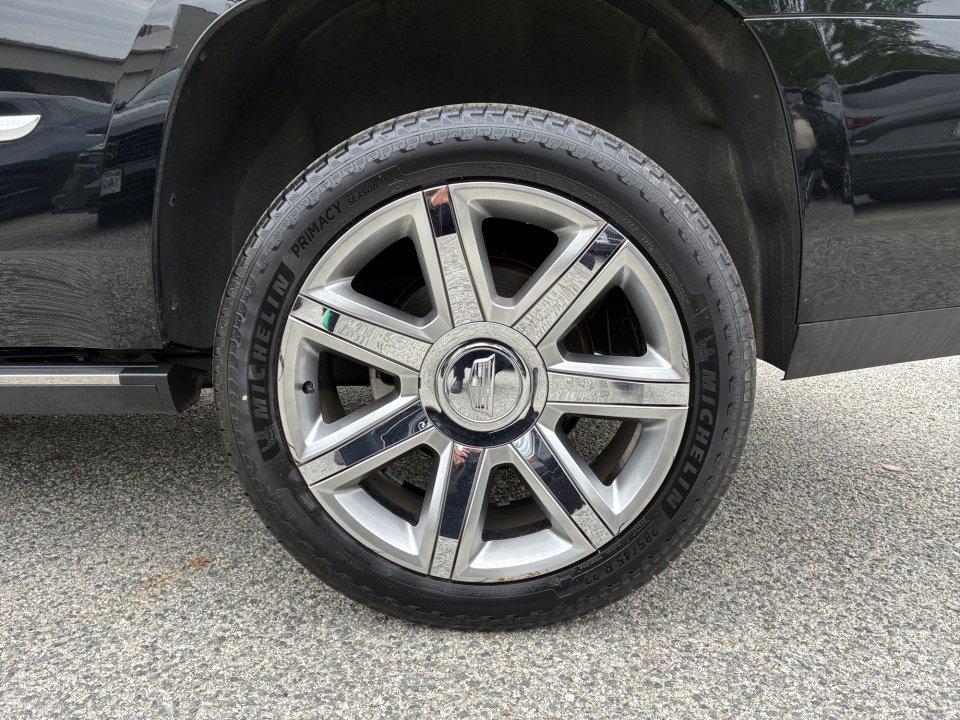 Used 2016 Cadillac Escalade Premium AWD/4WD image 26