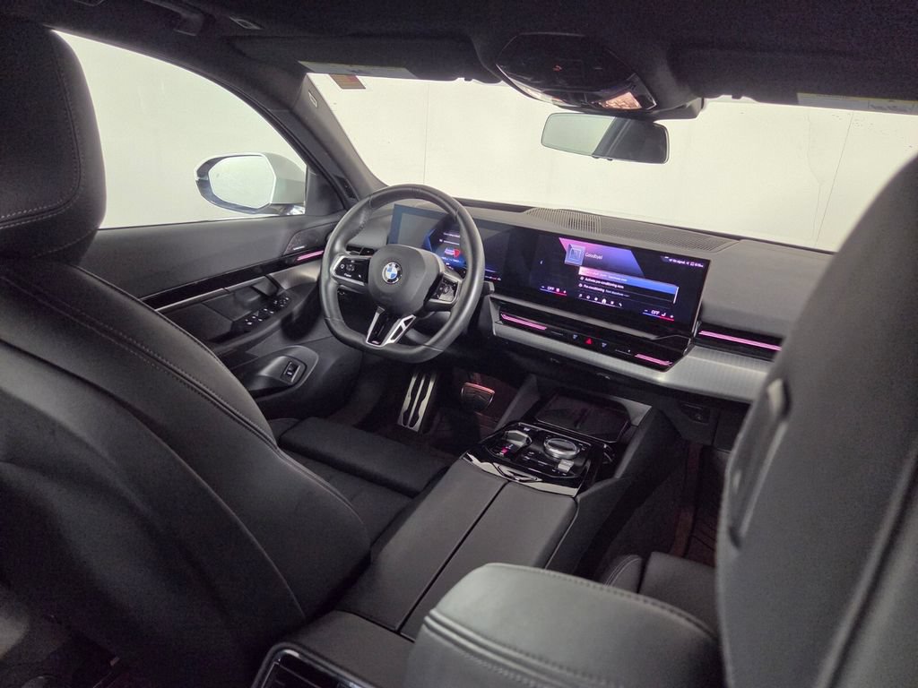 Used 2024 BMW 530i xDrive w/ M Sport Package AWD/4WD image 32