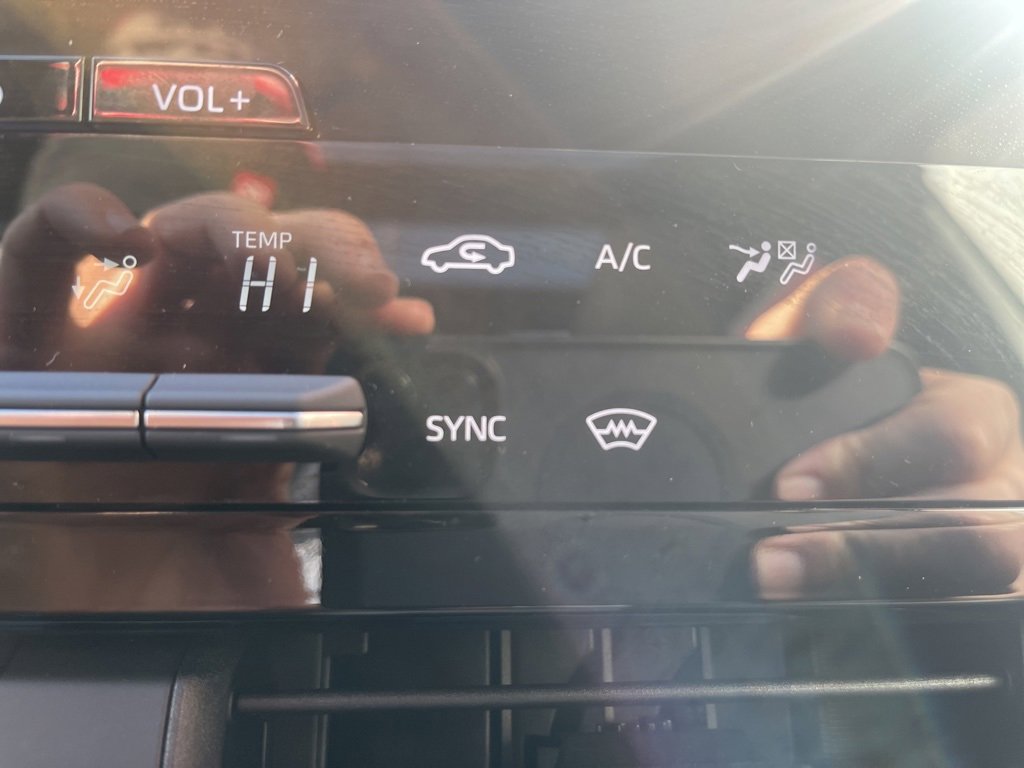 Used 2025 Toyota bZ4X FWD w/ Weather Package image 28