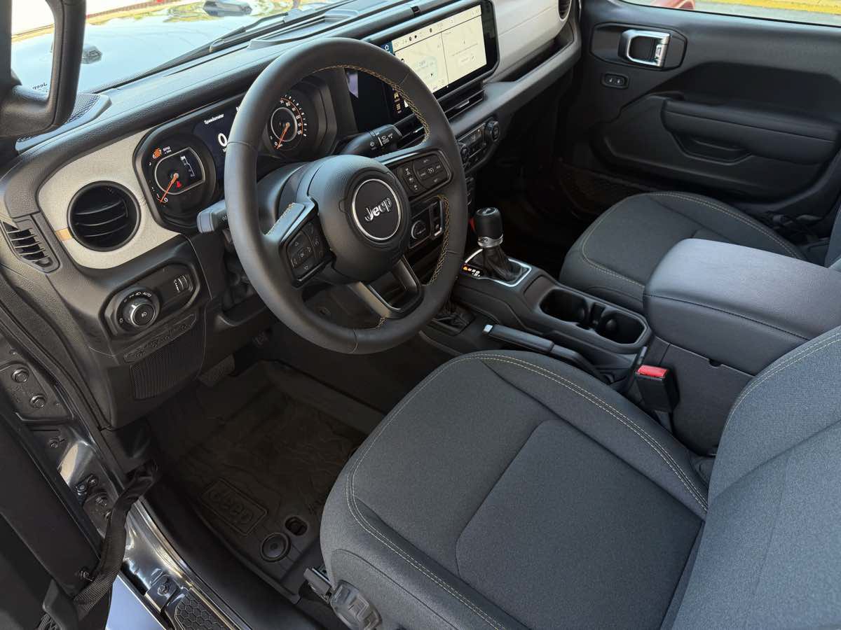 Used 2024 Jeep Wrangler Sport AWD/4WD image 15