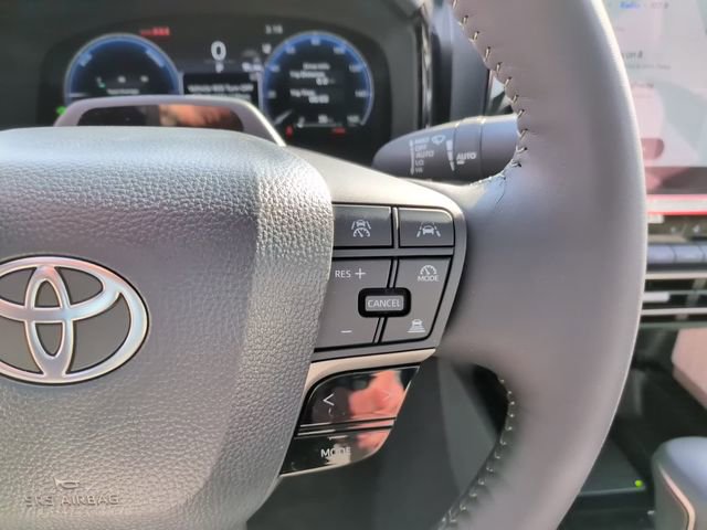 Used 2026 Toyota Camry XLE w/ Premium Plus Package image 18