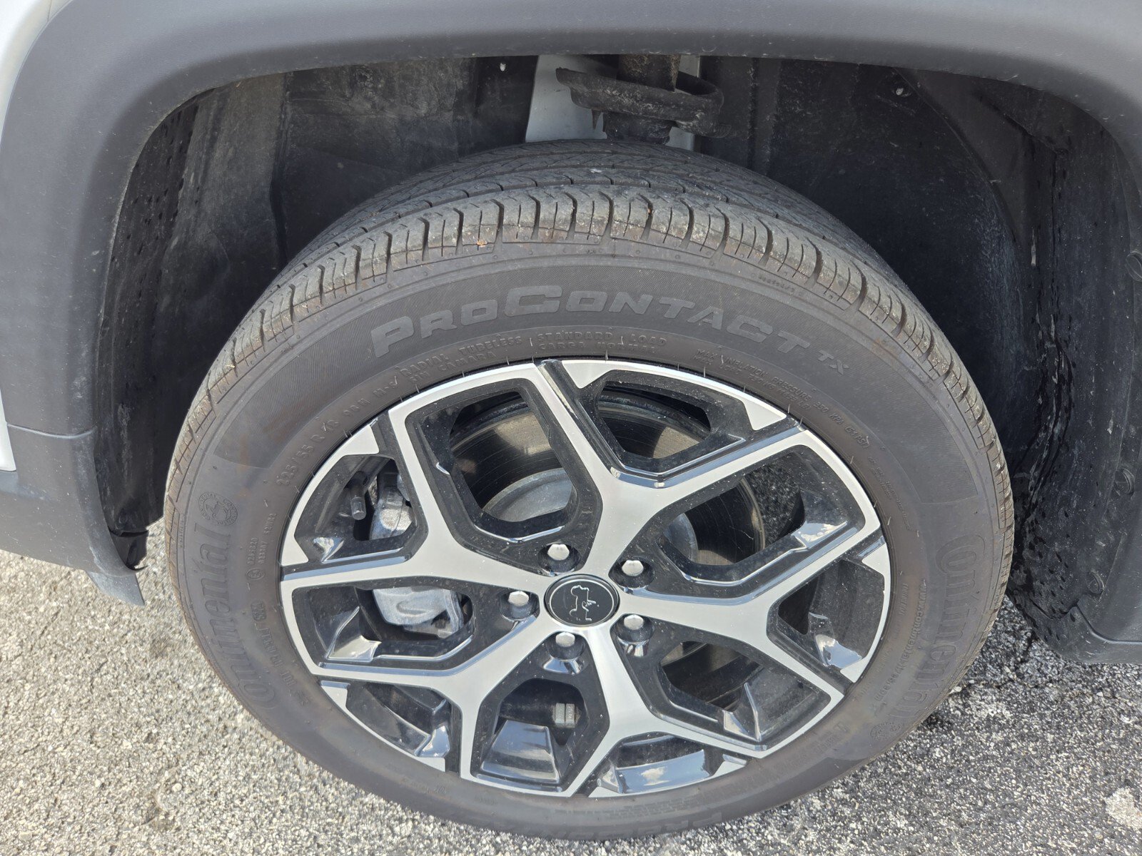 Used 2025 Jeep Compass Limited AWD/4WD image 18
