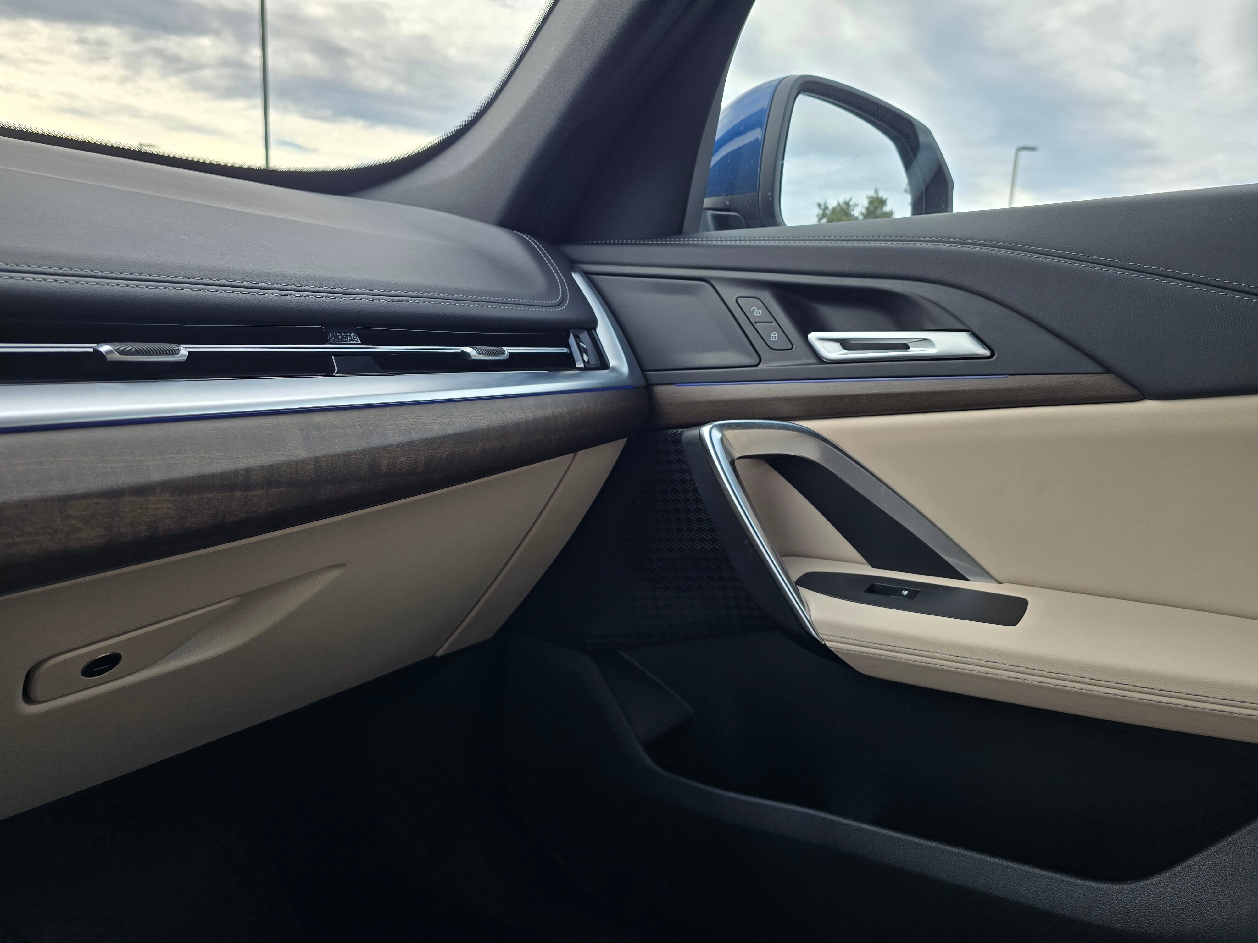 Certified 2025 BMW X1 xDrive28i w/ Convenience Package image 76