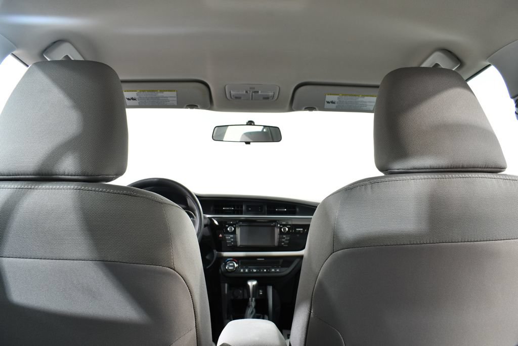 Used 2016 Toyota Corolla LE FWD image 17