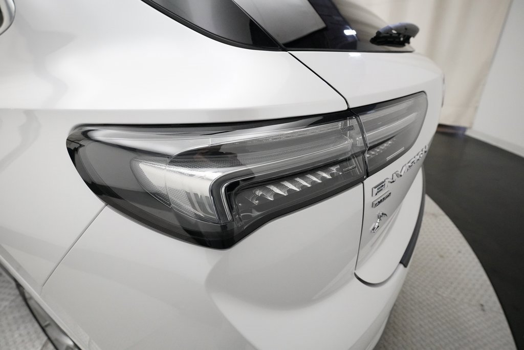 Used 2023 Buick Envision Avenir image 37