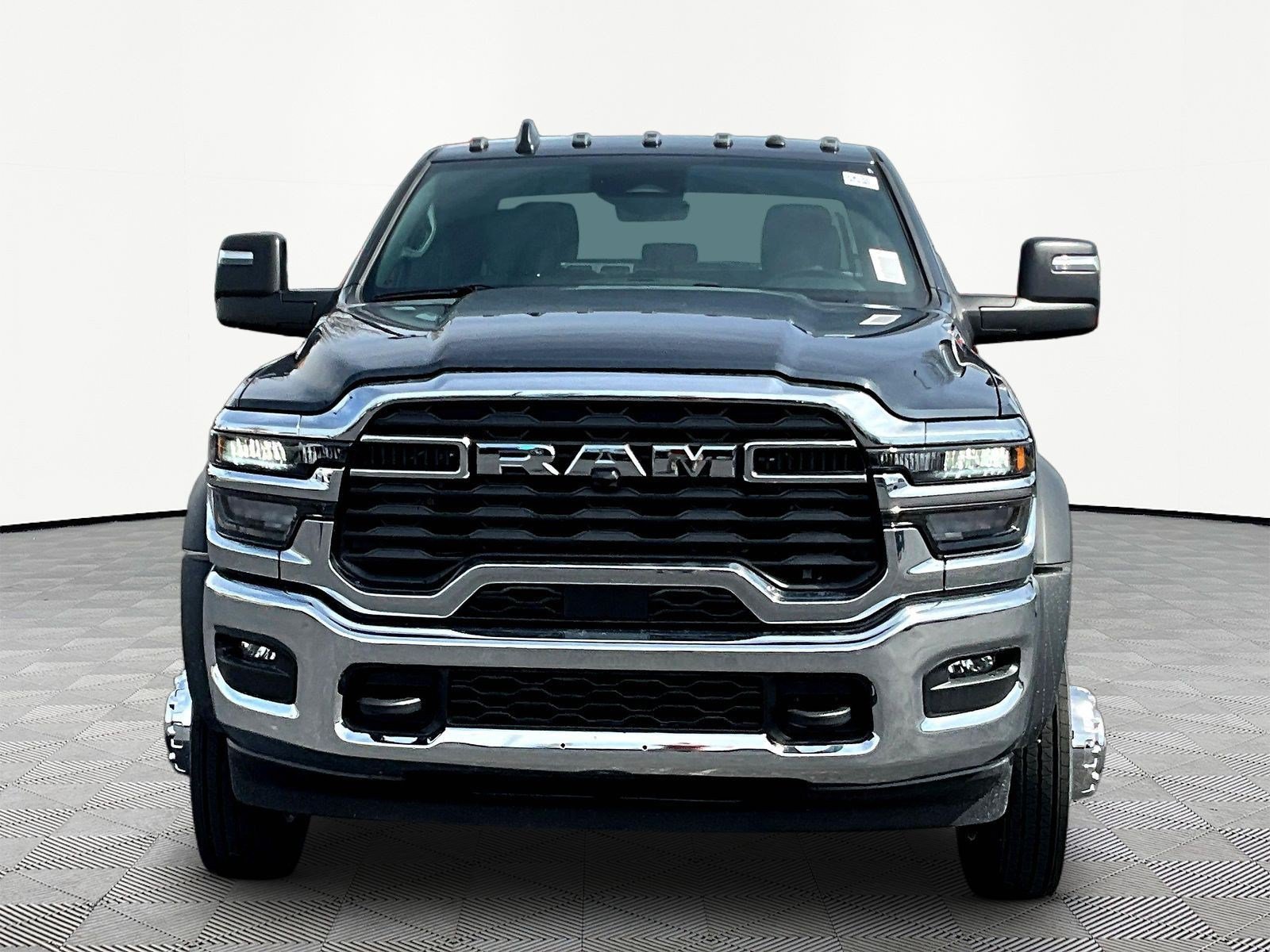 New 2026 RAM 5500 Tradesman w/ Chrome Appearance Group AWD/4WD image 2