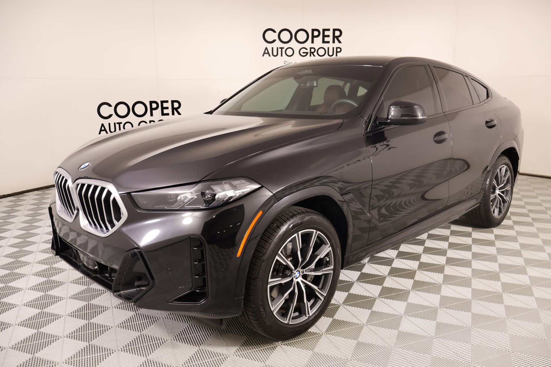 Used 2024 BMW X6 xDrive40i AWD/4WD image 11