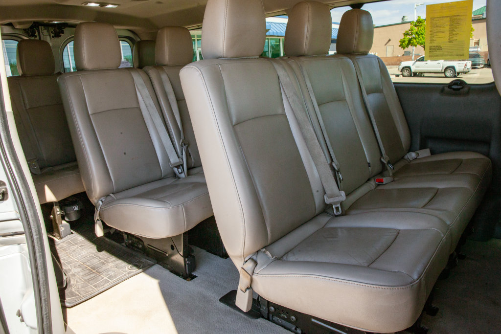 Used 2018 Nissan NV 3500 SL RWD image 10