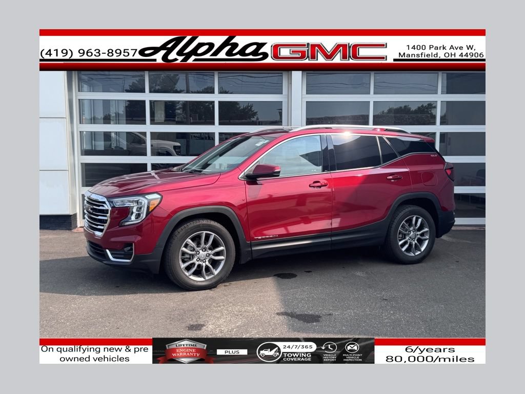 Used 2022 GMC Terrain SLT w/ Tech Package AWD/4WD image 1