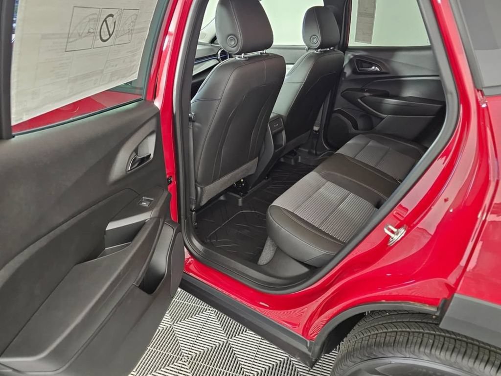 New 2026 Chevrolet Trax LT w/ Driver Confidence Package FWD image 19