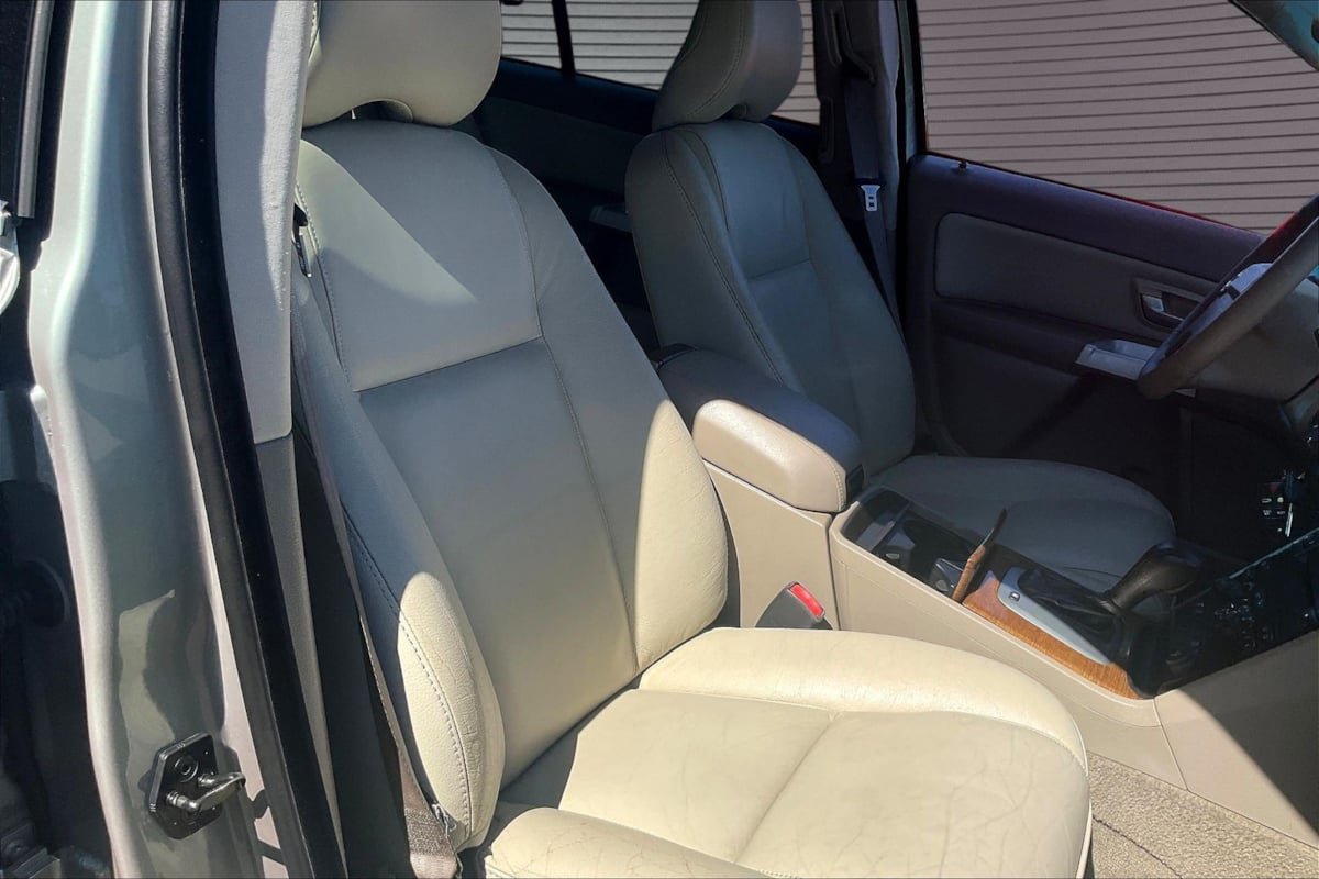Used 2005 Volvo XC90 2.5T AWD/4WD image 29