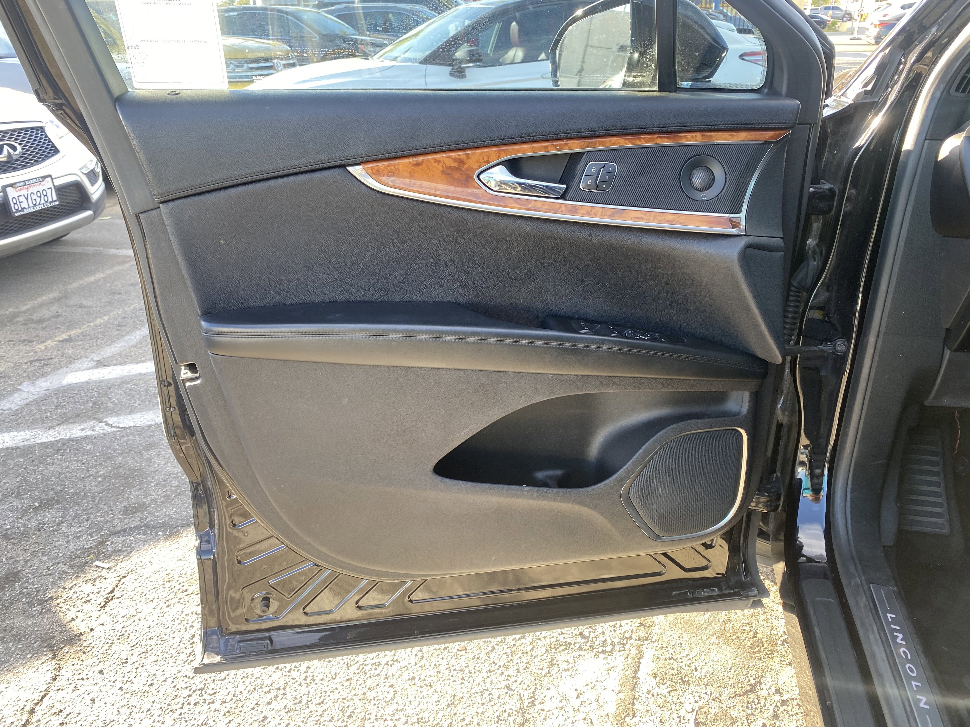 Used 2019 Lincoln Nautilus Reserve FWD image 14
