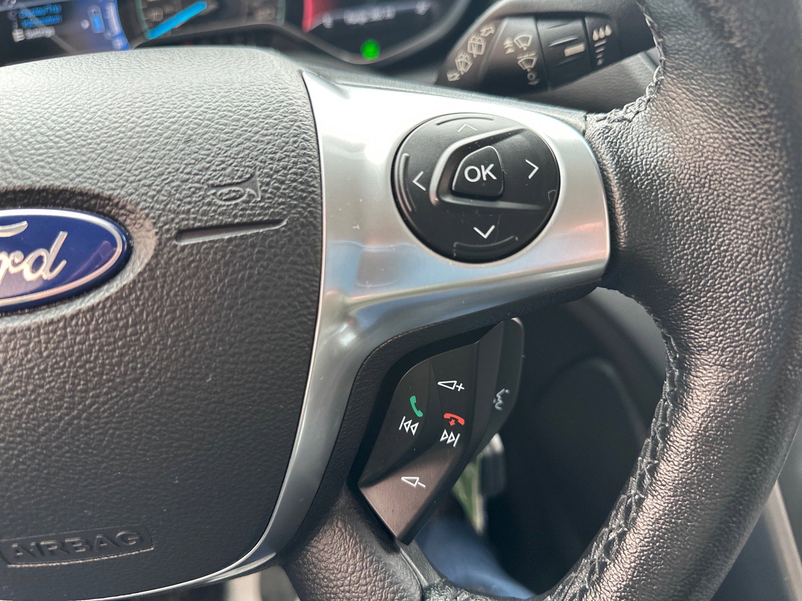 Used 2017 Ford C-MAX Energi SE w/ Equipment Group 402A image 30