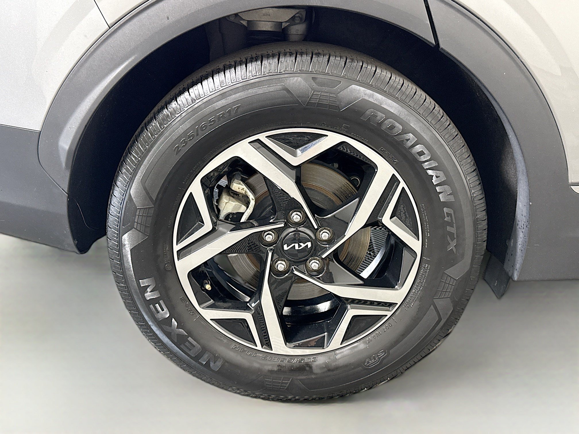 Used 2024 Kia Sportage LX FWD image 32