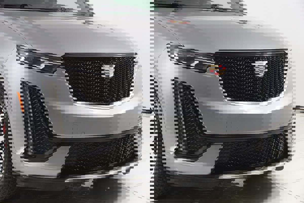 Used 2024 Cadillac XT6 Sport image 42