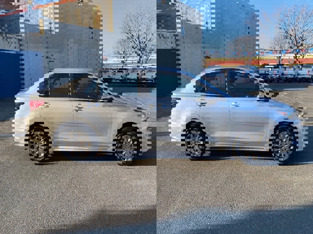 Used 2019 Kia Rio S image 5