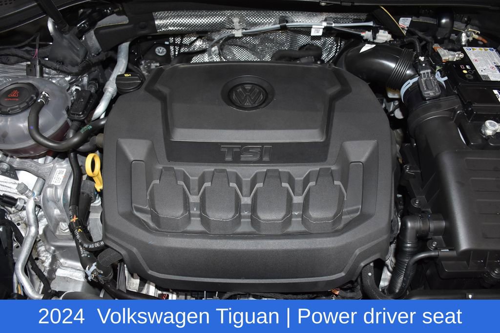 Used 2024 Volkswagen Tiguan SE R-Line image 8