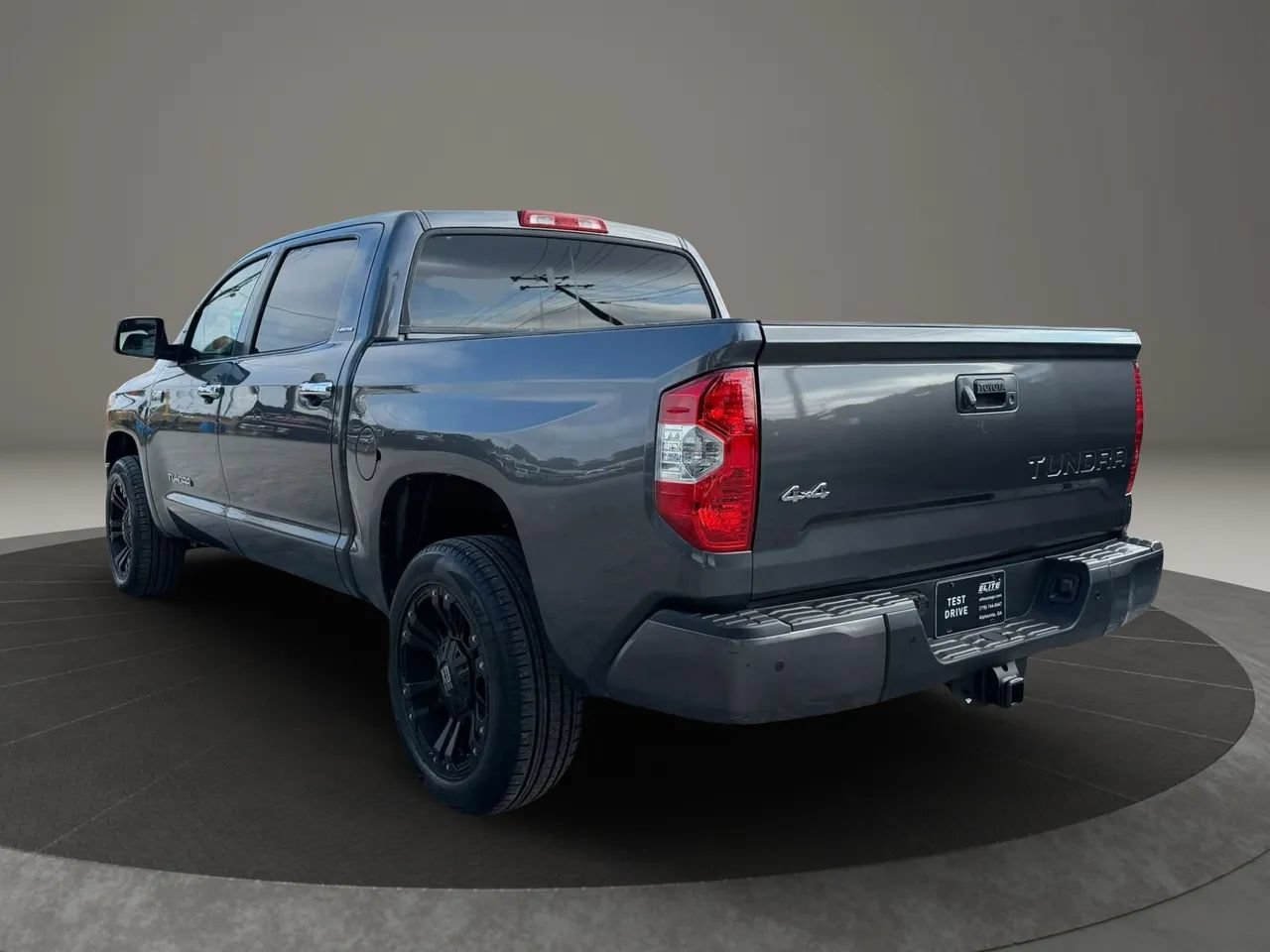 Used 2014 Toyota Tundra Limited w/ Limited Premium Package AWD/4WD image 7