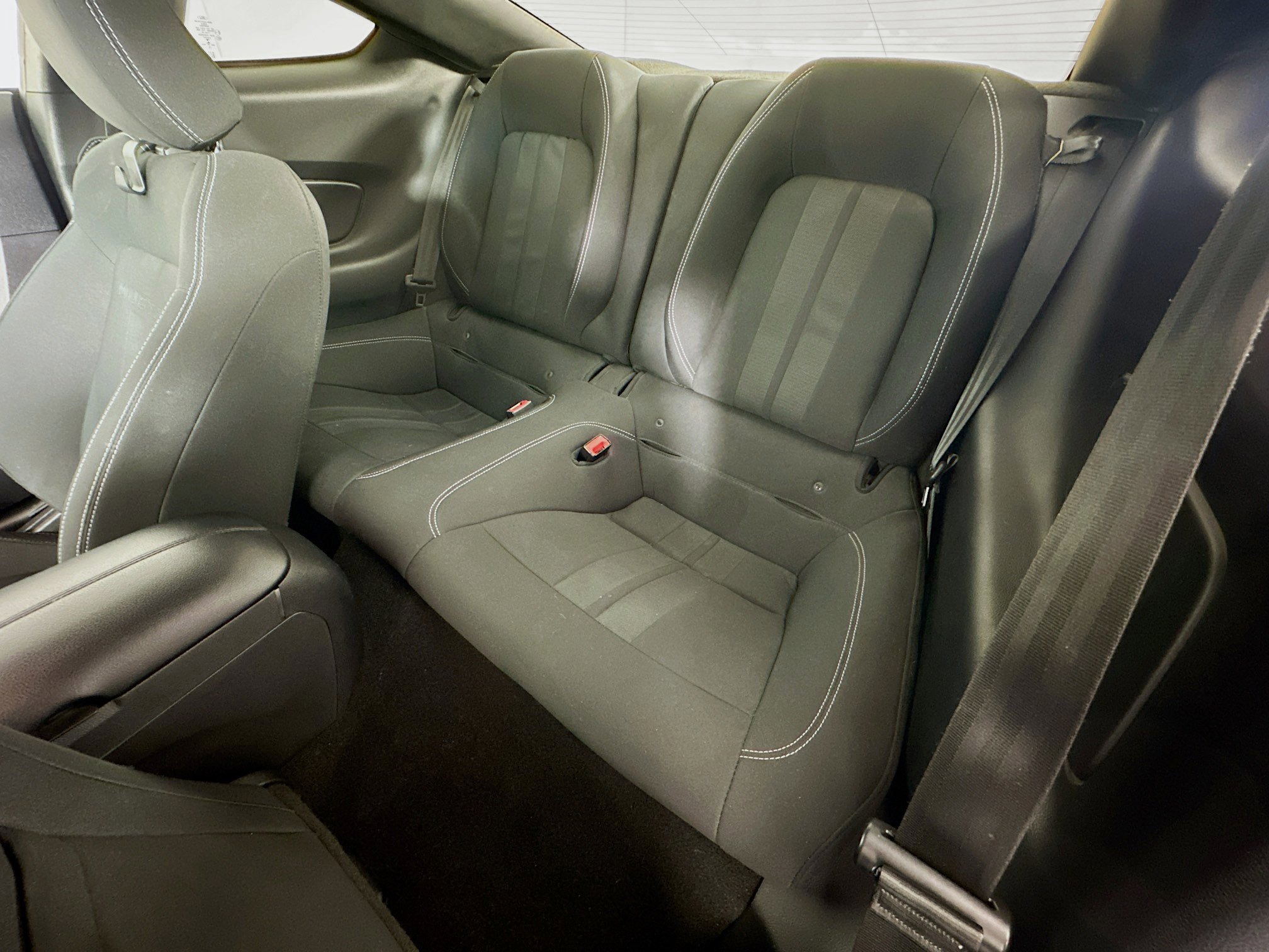 Used 2019 Ford Mustang Coupe RWD image 24