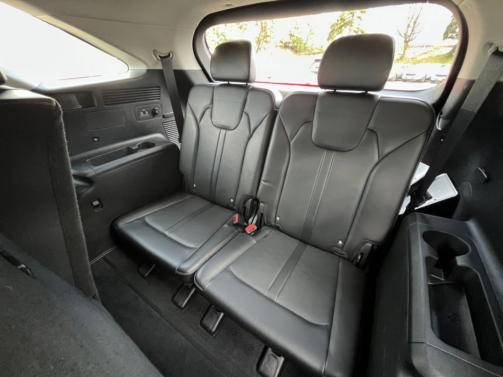 Used 2024 Kia Sorento S image 31