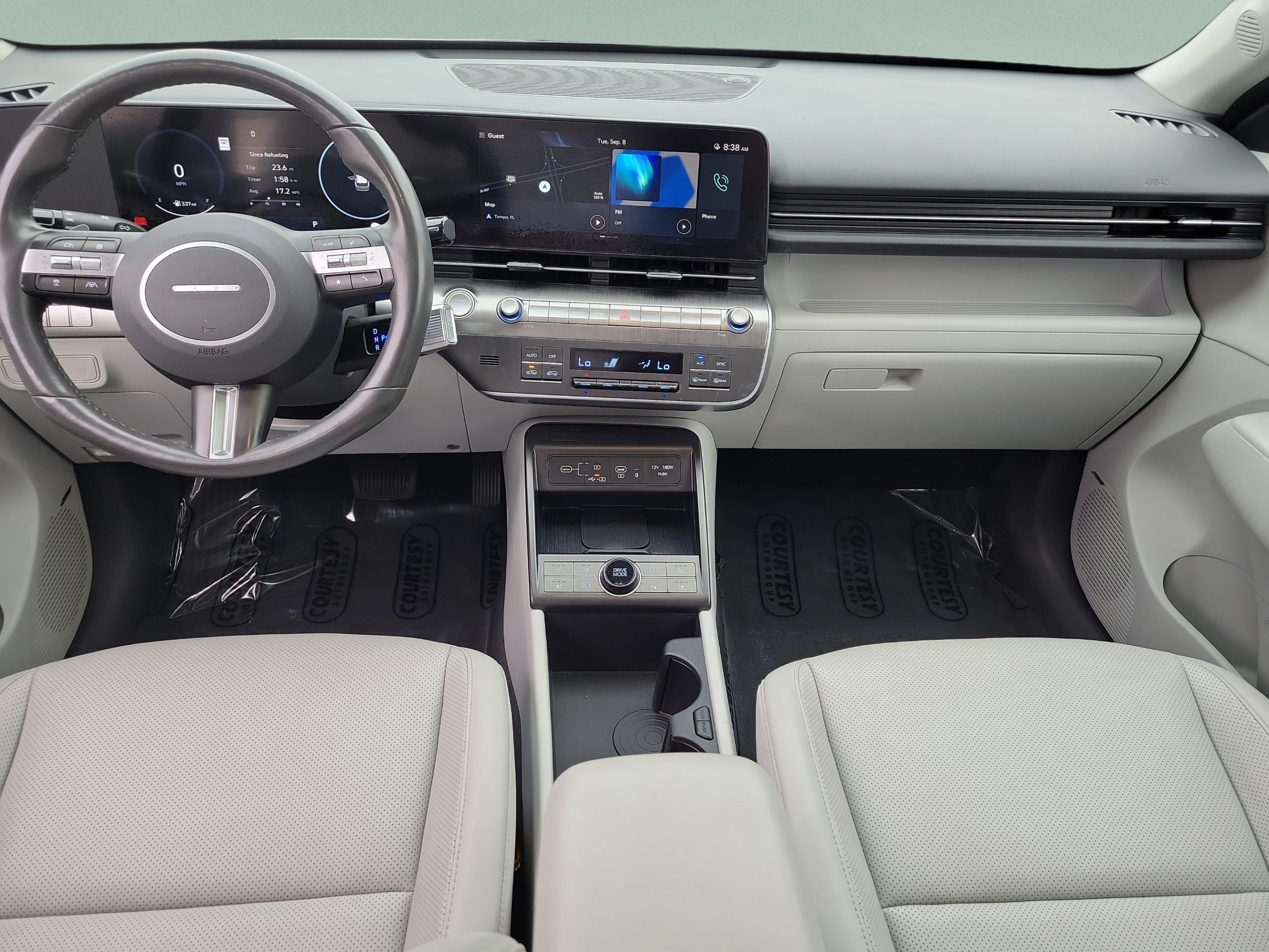 Used 2024 Hyundai Kona Limited FWD image 8