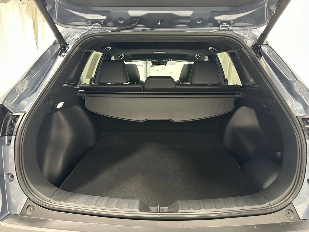 Used 2025 Toyota Corolla Cross XSE image 50