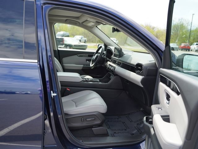Used 2025 Honda Pilot Touring image 21