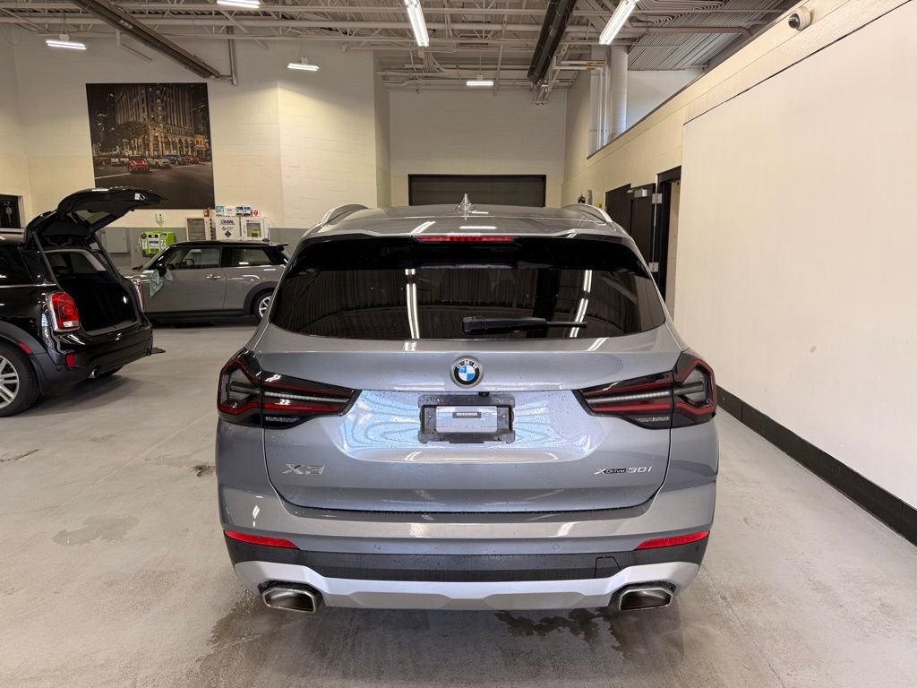 Used 2023 BMW X3 xDrive30i w/ Premium Package AWD/4WD image 4