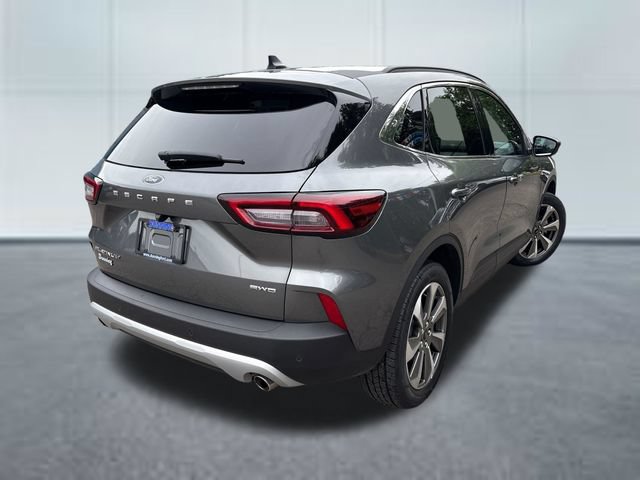 Used 2025 Ford Escape Platinum AWD/4WD image 4