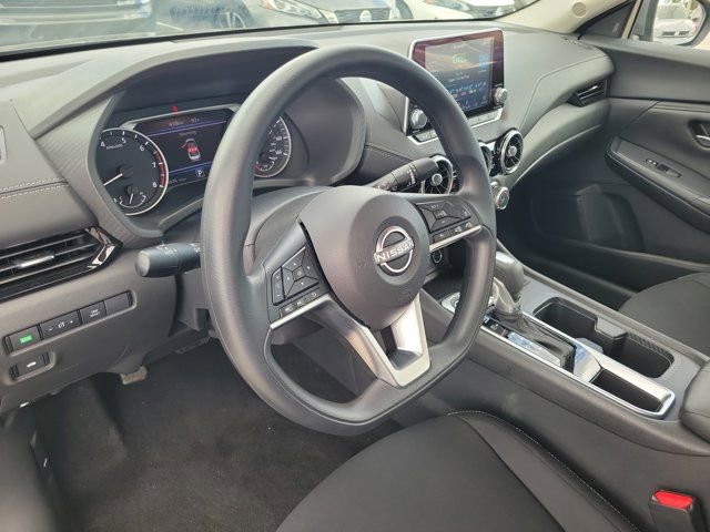 Used 2025 Nissan Sentra SV image 21