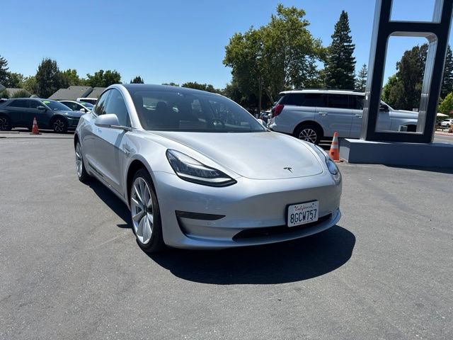 Used 2018 Tesla Model 3 Long Range RWD image 3