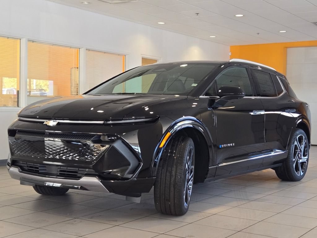 New 2026 Chevrolet Equinox EV LT w/ Convenience Package II FWD image 3