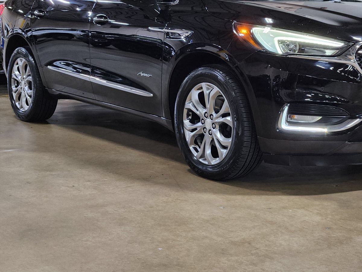 Used 2019 Buick Enclave Avenir w/ Avenir Technology Package FWD image 16