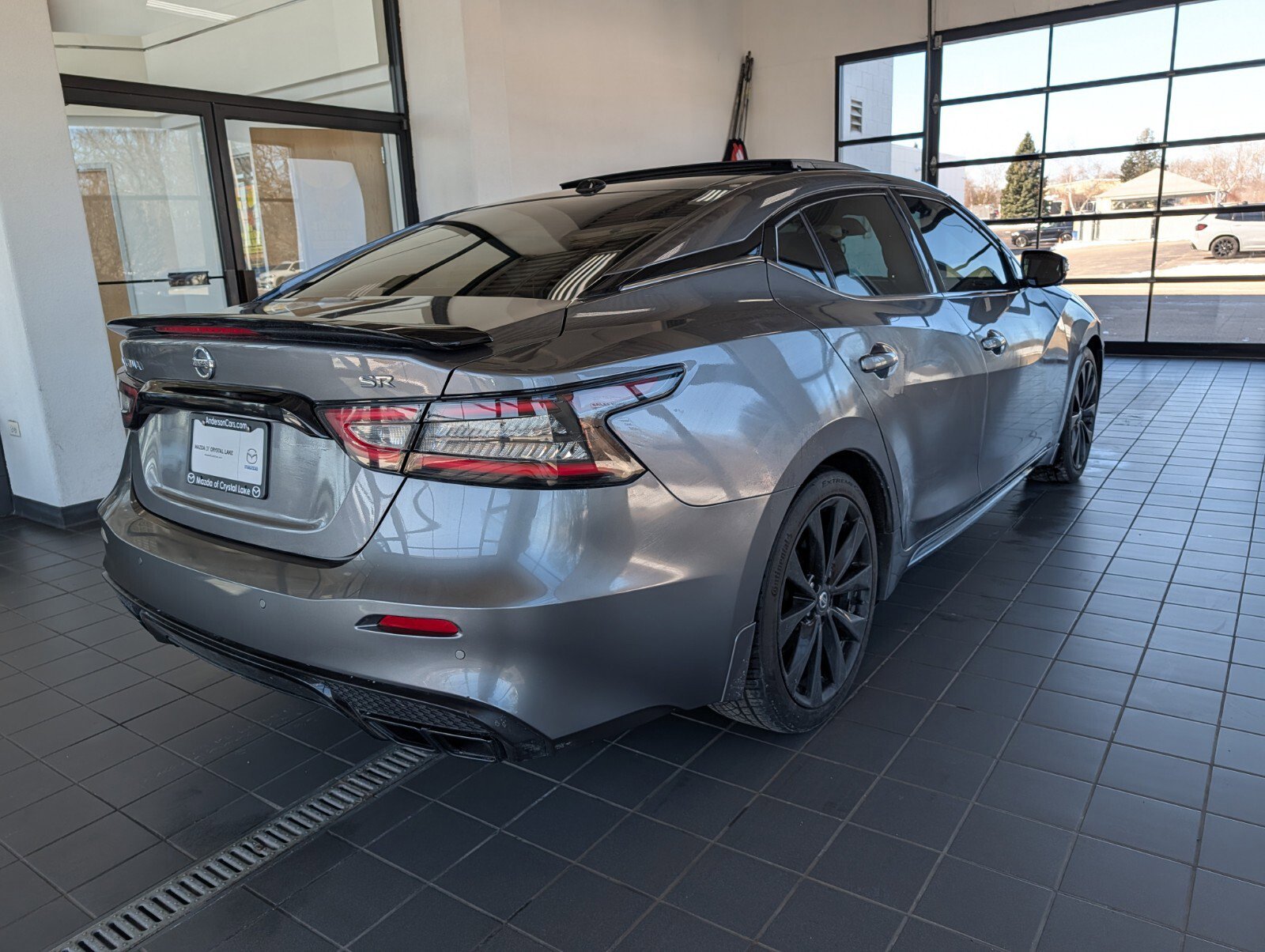 Used 2021 Nissan Maxima SR w/ Sport Mat Group image 2
