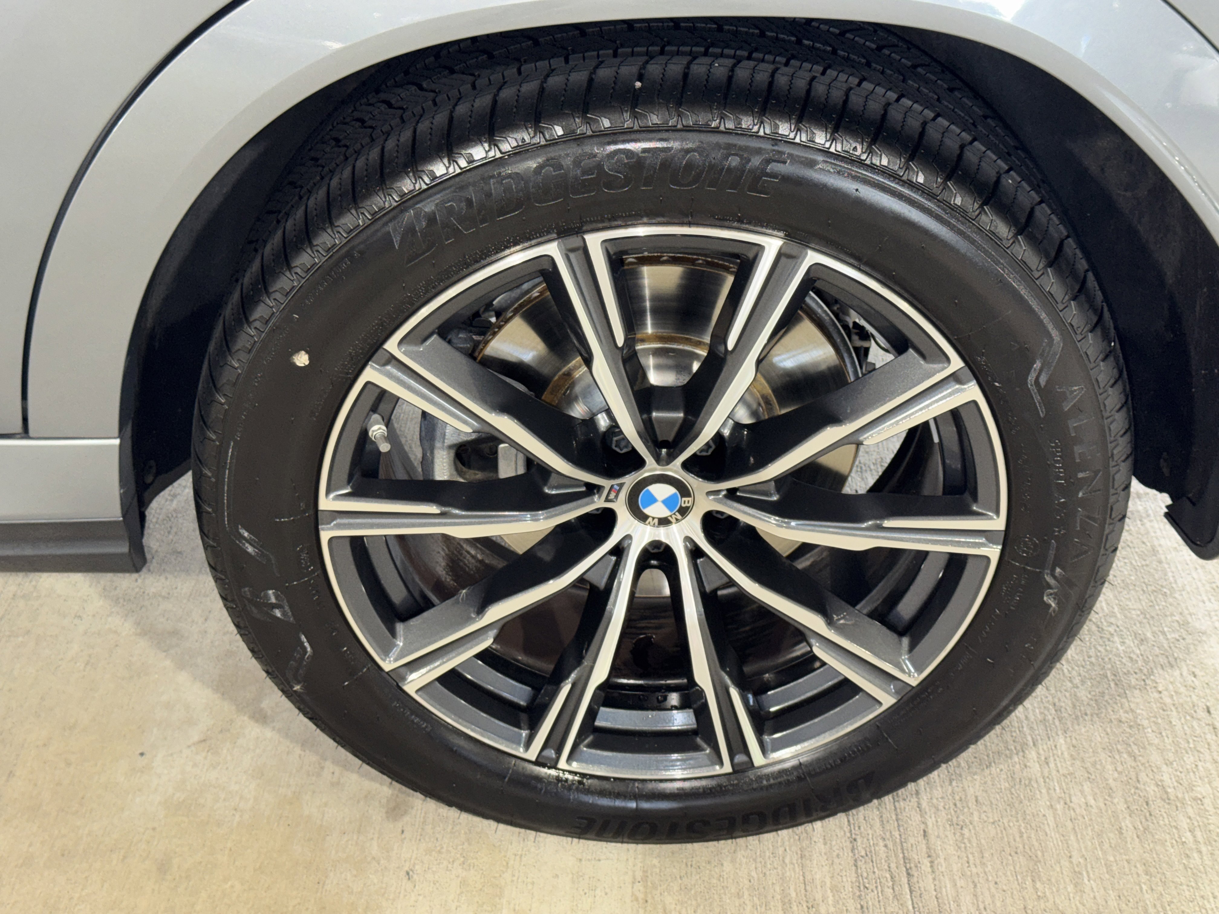 Certified 2025 BMW X6 xDrive40i image 36