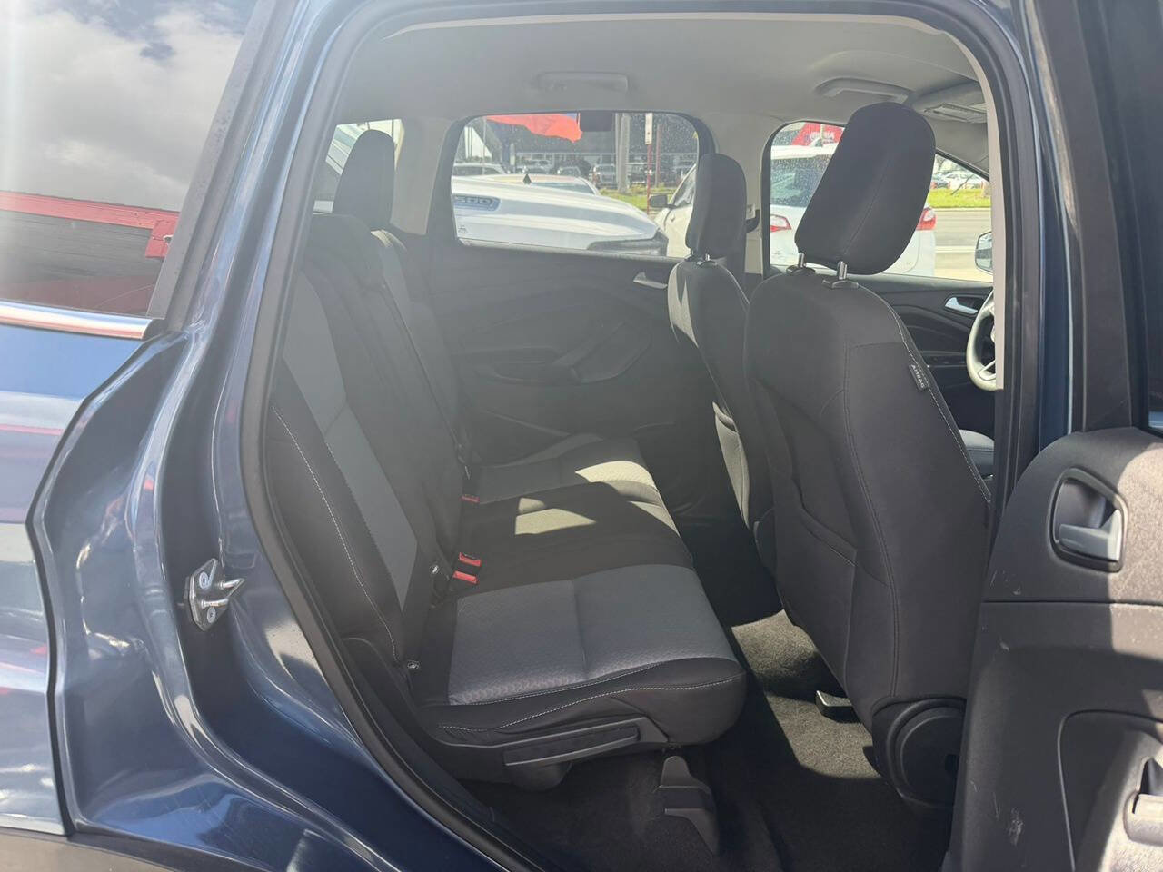 Used 2018 Ford Escape SE image 8