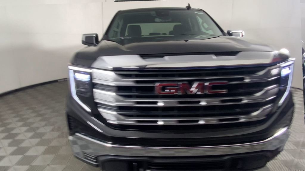 New 2026 GMC Sierra 1500 SLE image 5