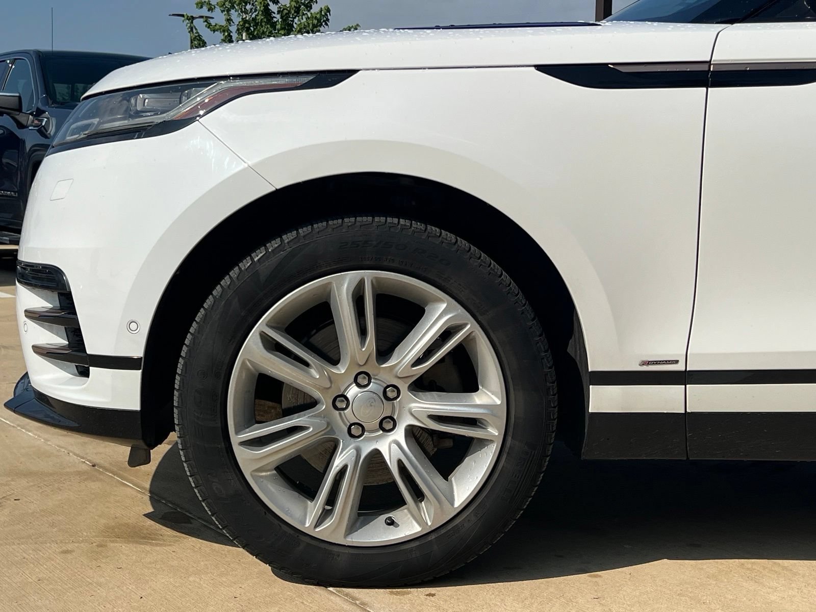 Used 2021 Land Rover Range Rover Velar R-Dynamic S AWD/4WD image 8