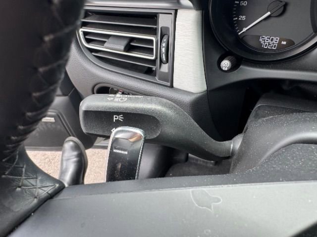 Used 2024 Porsche Macan Turbo image 24