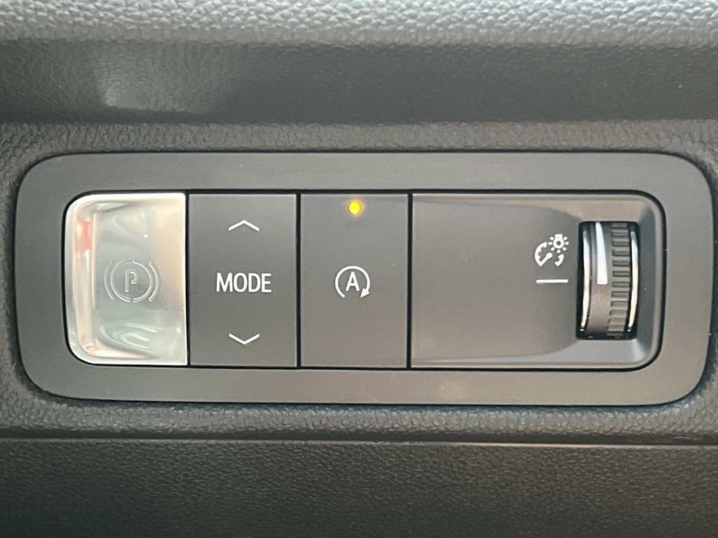 Certified 2024 Chevrolet Traverse LT FWD image 27