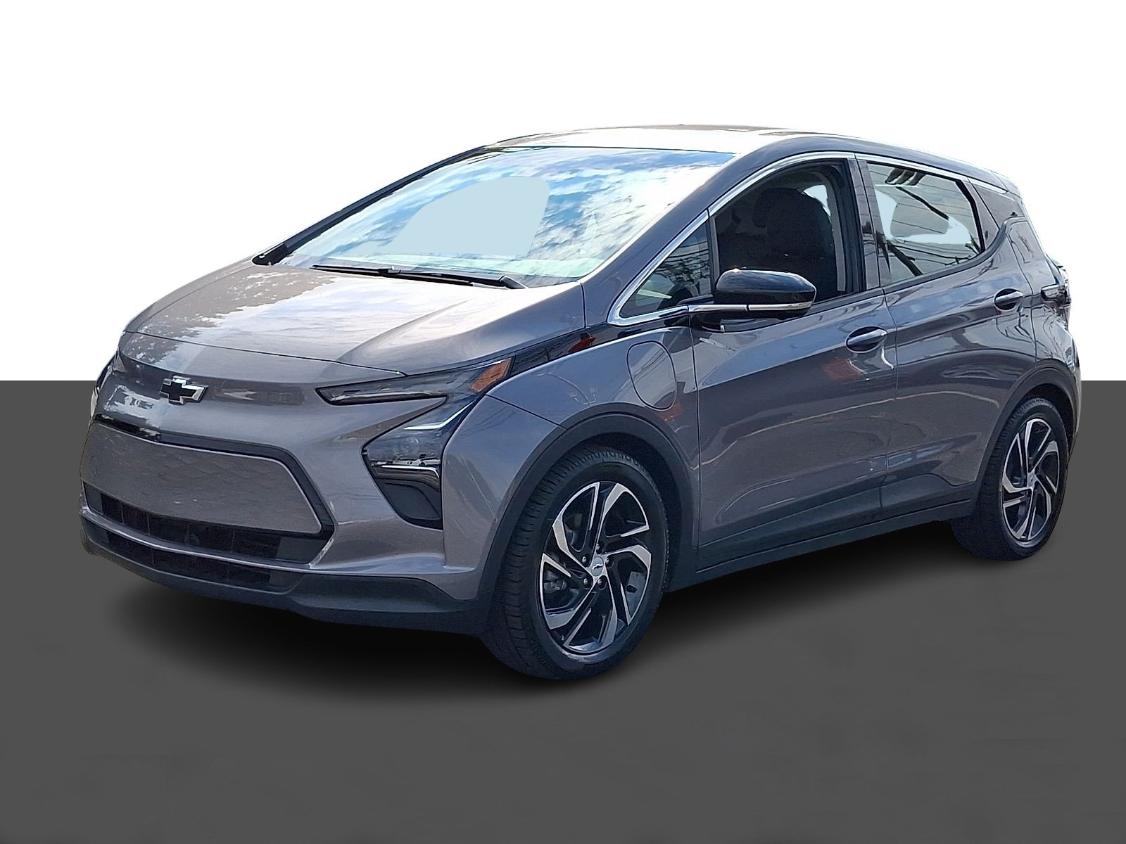 Used 2023 Chevrolet Bolt LT w/ Infotainment Package FWD image 3
