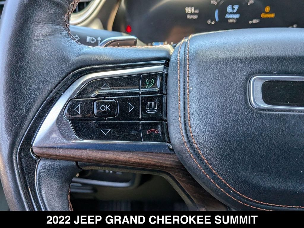 Certified 2022 Jeep Grand Cherokee Summit w/ Luxury Tech Group V RWD image 18