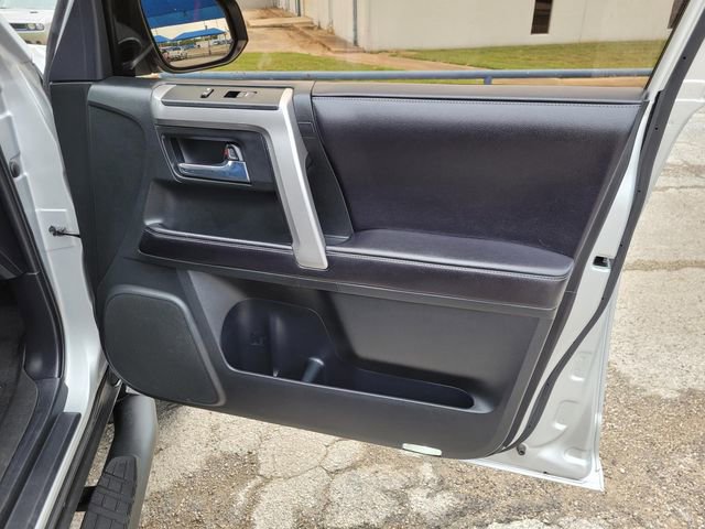 Used 2017 Toyota 4Runner SR5 image 9