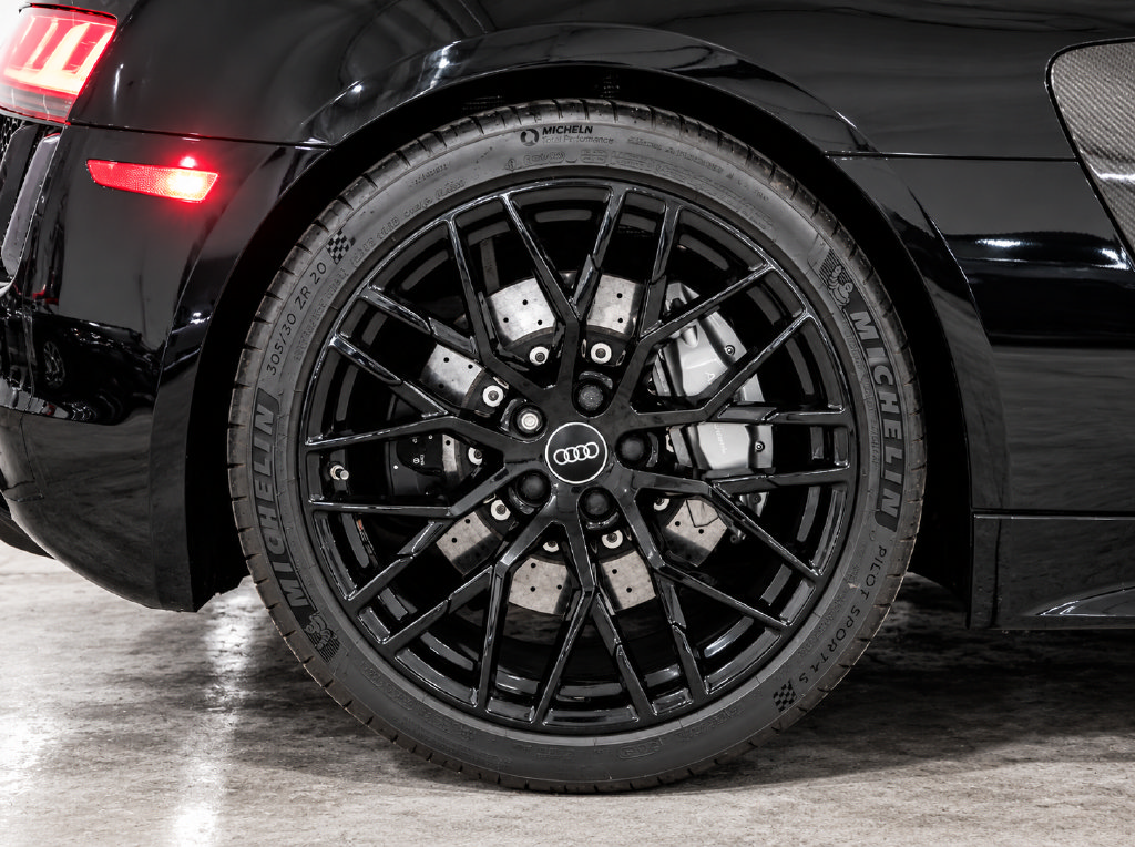 Used 2017 Audi R8 V10 plus AWD/4WD image 11