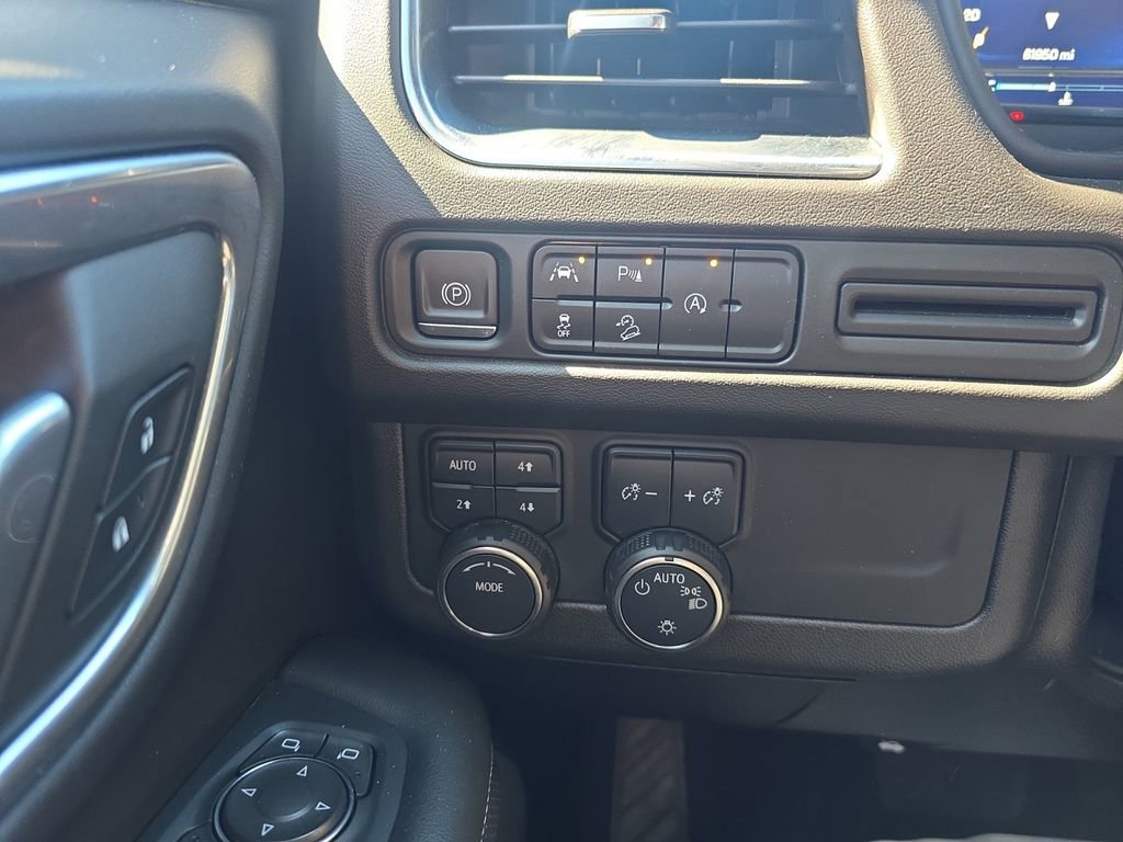 Used 2024 Chevrolet Tahoe Premier image 22