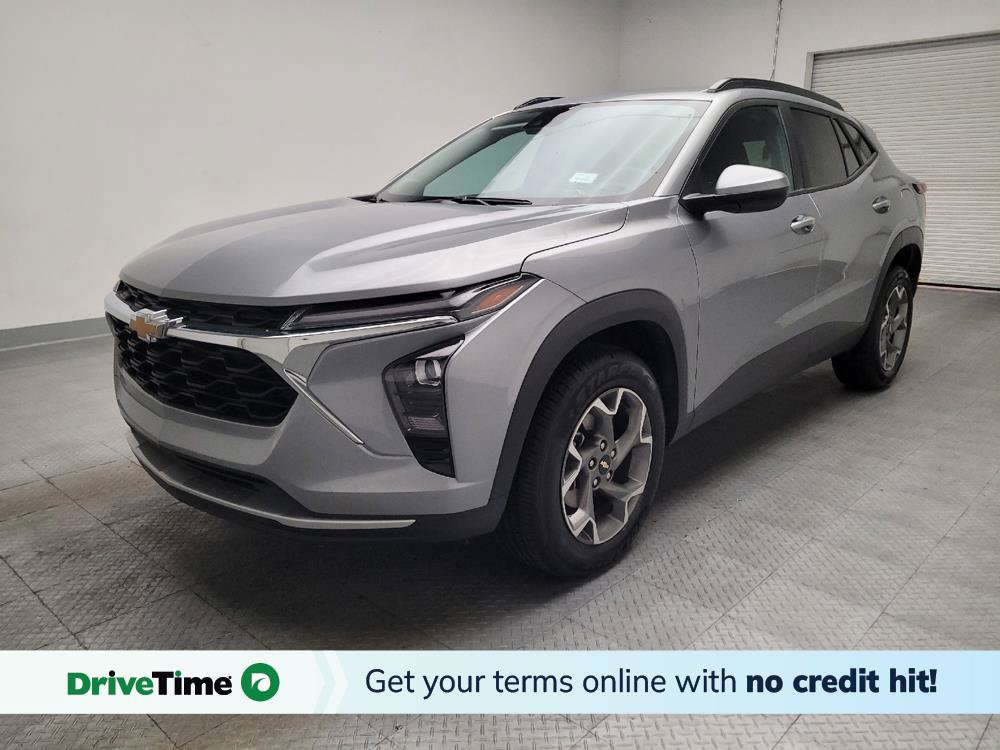 Used 2025 Chevrolet Trax LT