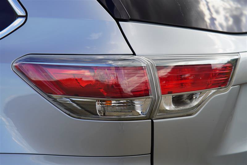 Used 2016 Toyota Highlander Limited AWD/4WD image 36