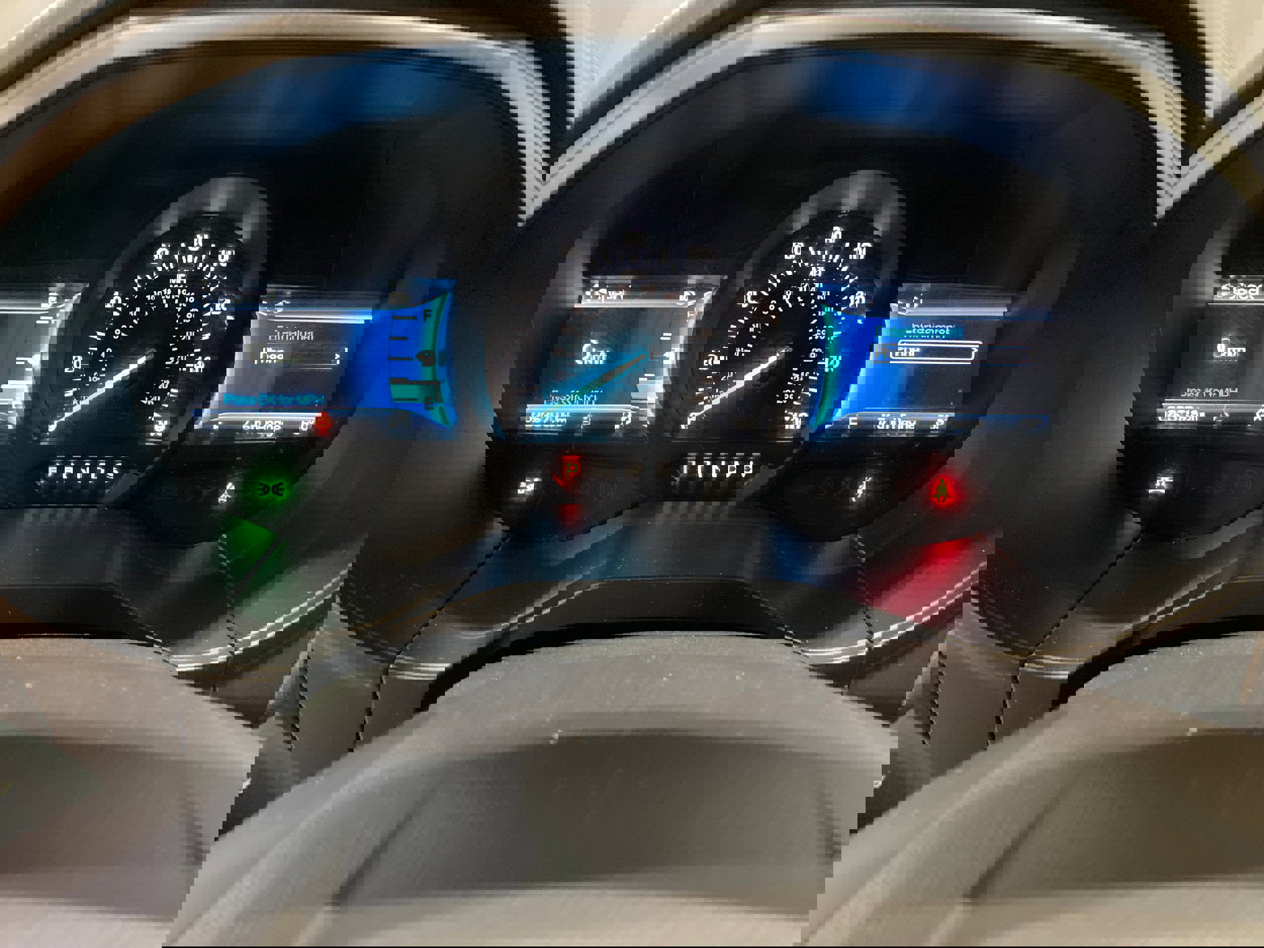 Used 2022 Ford Edge SEL w/ Convenience Package image 7