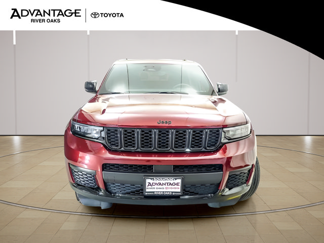 Used 2023 Jeep Grand Cherokee L Laredo AWD/4WD image 3